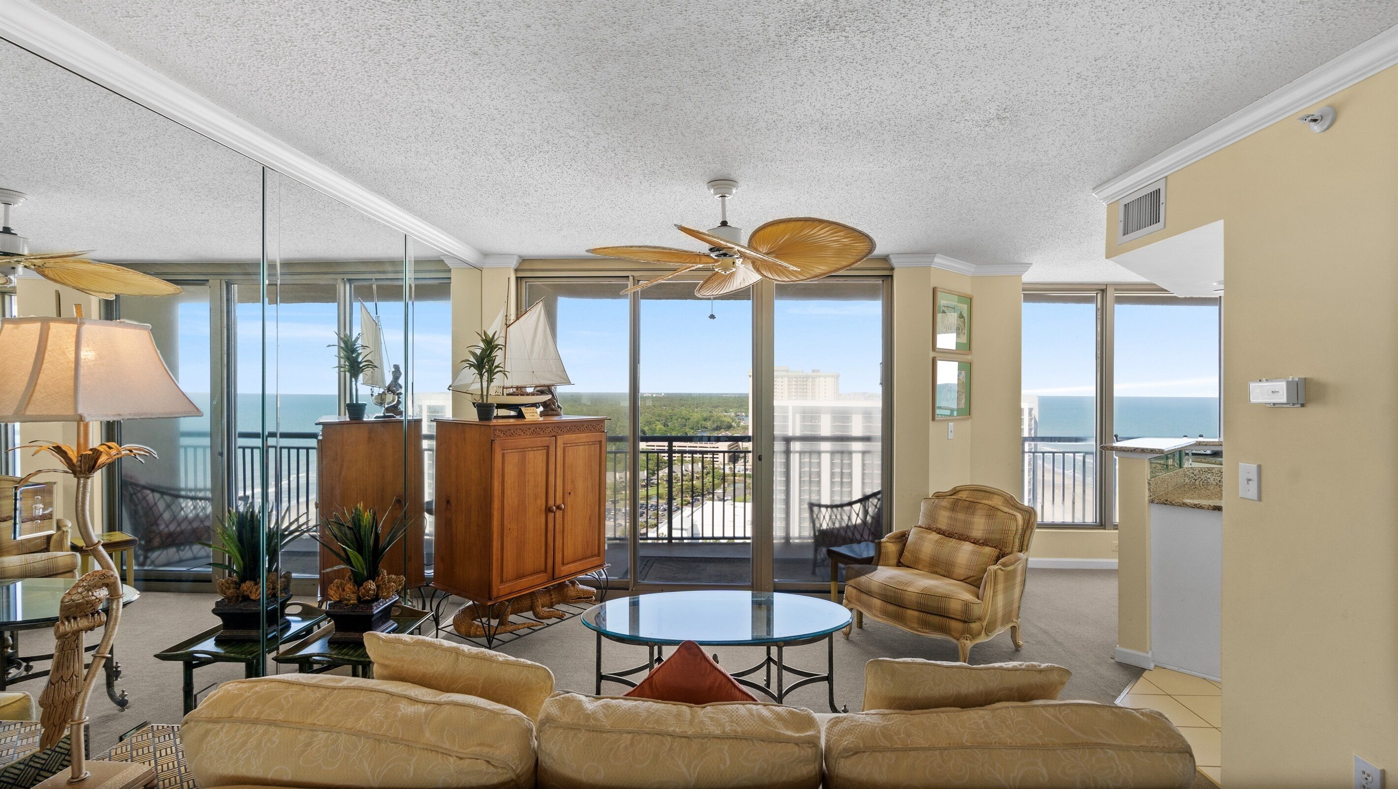 Brighton 2105 Penthouse on 21st floor