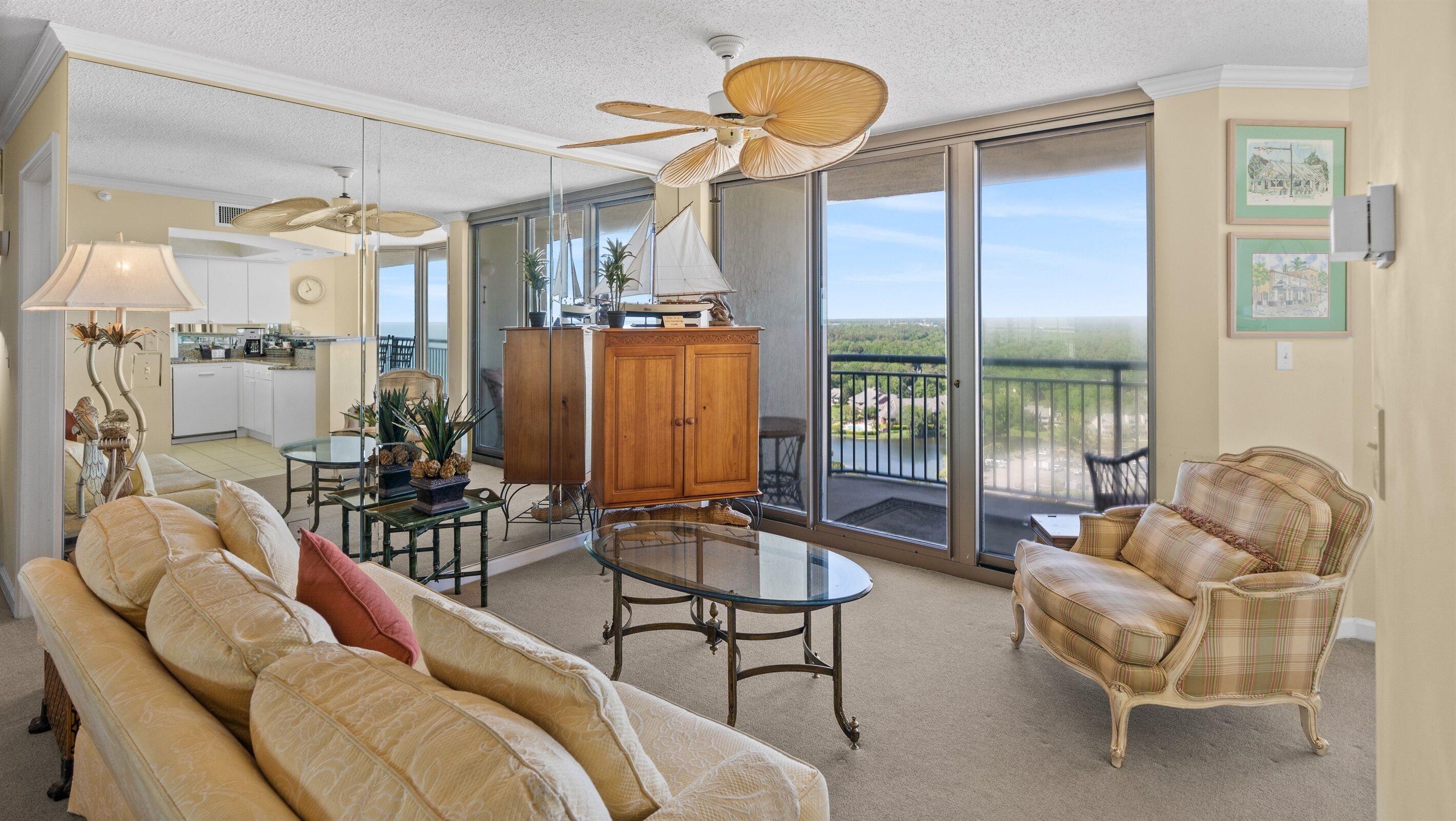 Brighton 2105 Penthouse on 21st floor