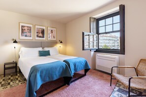 2 habitaciones, tabla de planchar con plancha y wifi gratis 