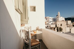 Exterior - White Orchid Cave House & Studio (Santorini)