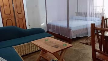 Basic Studio | Bed sheets