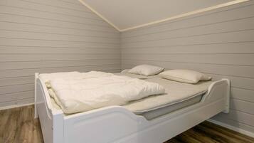 Skitorget 6 sengs leilighet Nr. 9 | Reiseseng for barn og wi-fi (inkludert)