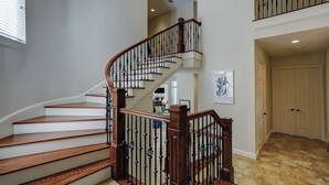 Unclassified image, 2 of 103, button - 49 Mooring Buoy - Luxury Private Home, Golf Views (Hilton Head Island)
