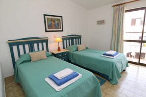 2 chambres, fer et planche Ă repasser, Wi-Fi gratuit, draps fournis