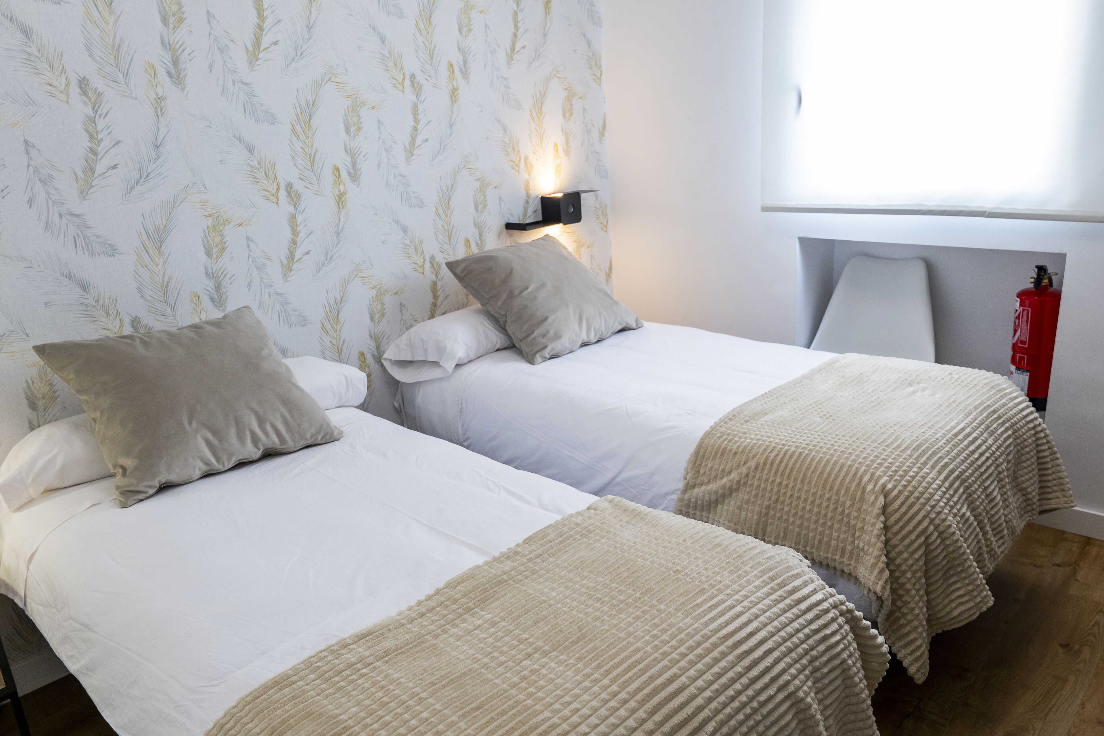 3 chambres, fer et planche à repasser, Wi-Fi gratuit, draps fournis