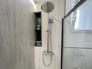 Hair dryer, towels, soap, shampoo - Apartment (Córdoba)