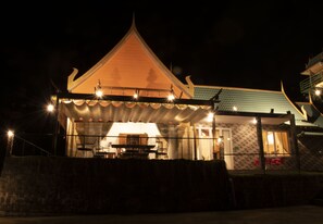 Outdoor dining - Unique villa on hilltop viewing lake, valley, mountains (Bảo Lộc)