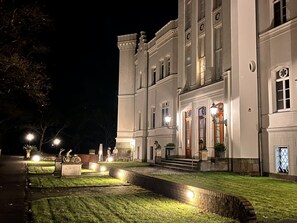 Front of property - Schloss Schlemmin (Schlemmin)