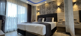 Avni Bey Otel