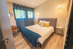 2 bedrooms, iron/ironing board, travel cot, free WiFi