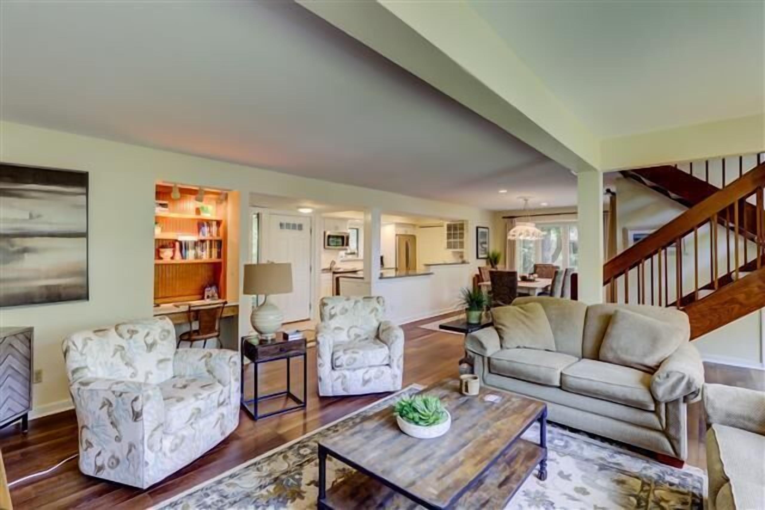 Spacious 2-story Villa w/ Panoramic views in the heart of Harbour Town