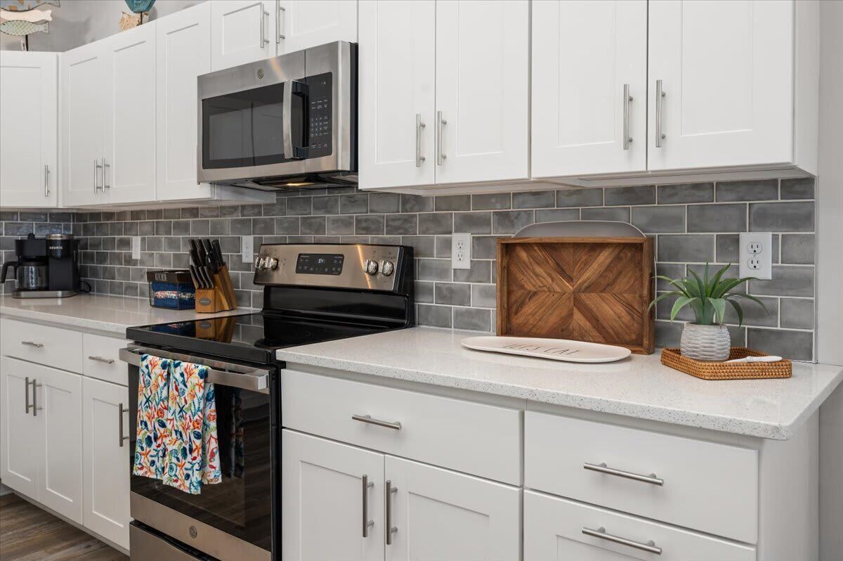 Large Waterfront Townhome with Boat Dock and Pool