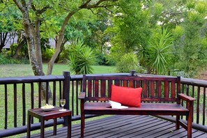 Property grounds - Cambalala Unit 4  - Luxury Self Catering Vacation Rental In Kruger Park Lodge (Hazyview)