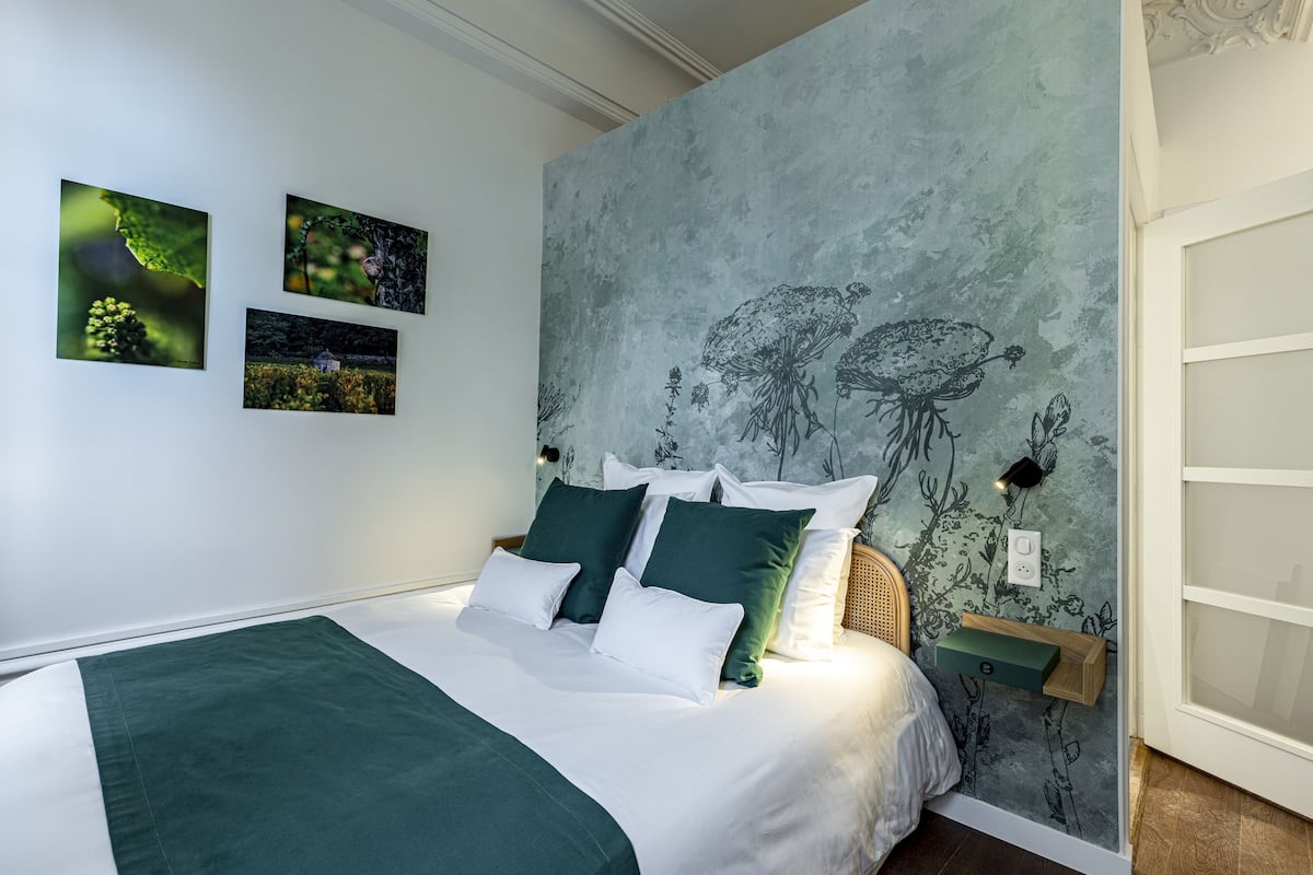 Chambre Anis | 1 slaapkamer, een kluis op de kamer, individueel gedecoreerd