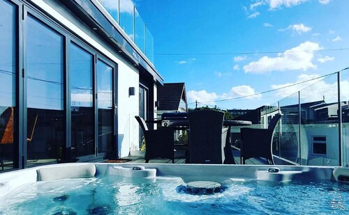 Captivating 5-bed House in Porthleven