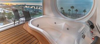 Pearly Hotel