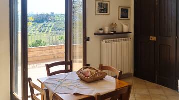 Apartment | Dapur peribadi | Peti sejuk, ketuhar, dapur, mesin basuh pinggan mangkuk