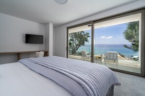 7 chambres, fer et planche à repasser, Wi-Fi, literie fournie