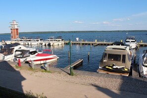 Marina - Panorama-apartment mit Zwei Terrassen, Hund Erlaubt - Panorama-apartment mit Zwei Terrassen (Plau am See)