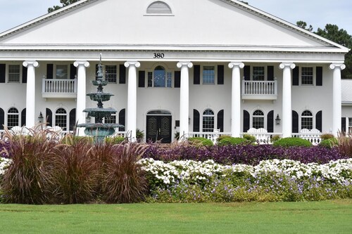 Brunswick Plantation Resort Golf Villa 2503 Nearby Calabash Seafood by RedAwning