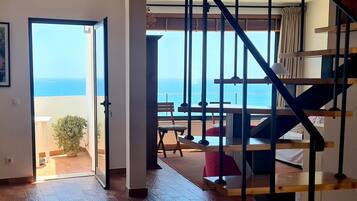 Apartment, Smoking | 3 bedrooms