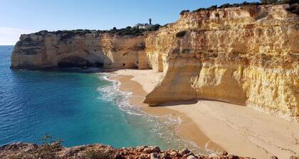 Albufeira Beach Cliffs House