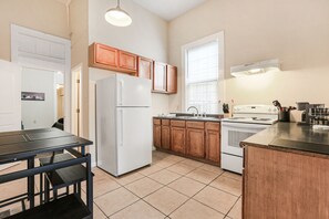 Fridge, microwave, oven, stovetop - Spacious, Vibrant Home Near French Quarter Perfect for NOLA Getaway! (New Orleans)
