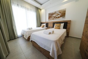 3 chambres, fer et planche à repasser, Wi-Fi gratuit, draps fournis