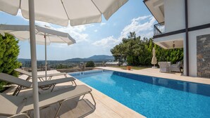 Pool - Mediterranean Breeze Villa - Family-Friendly Luxury Villa - Fethiye (Fethiye)