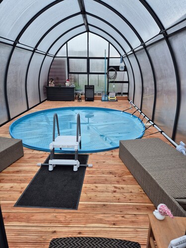 Schöne neu Renovierte Familienfreundliche Ferienwohnung (Gelände Videoüberwacht)