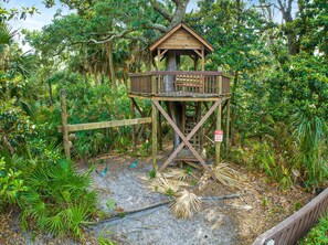 Property grounds - Pet friendly, golf cart included - 854 Marsh Dunes (Fripp Island)