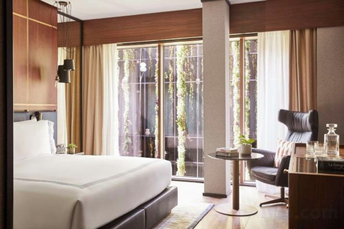 Hypo-allergenic bedding available, minibar, in-room safe, desk
