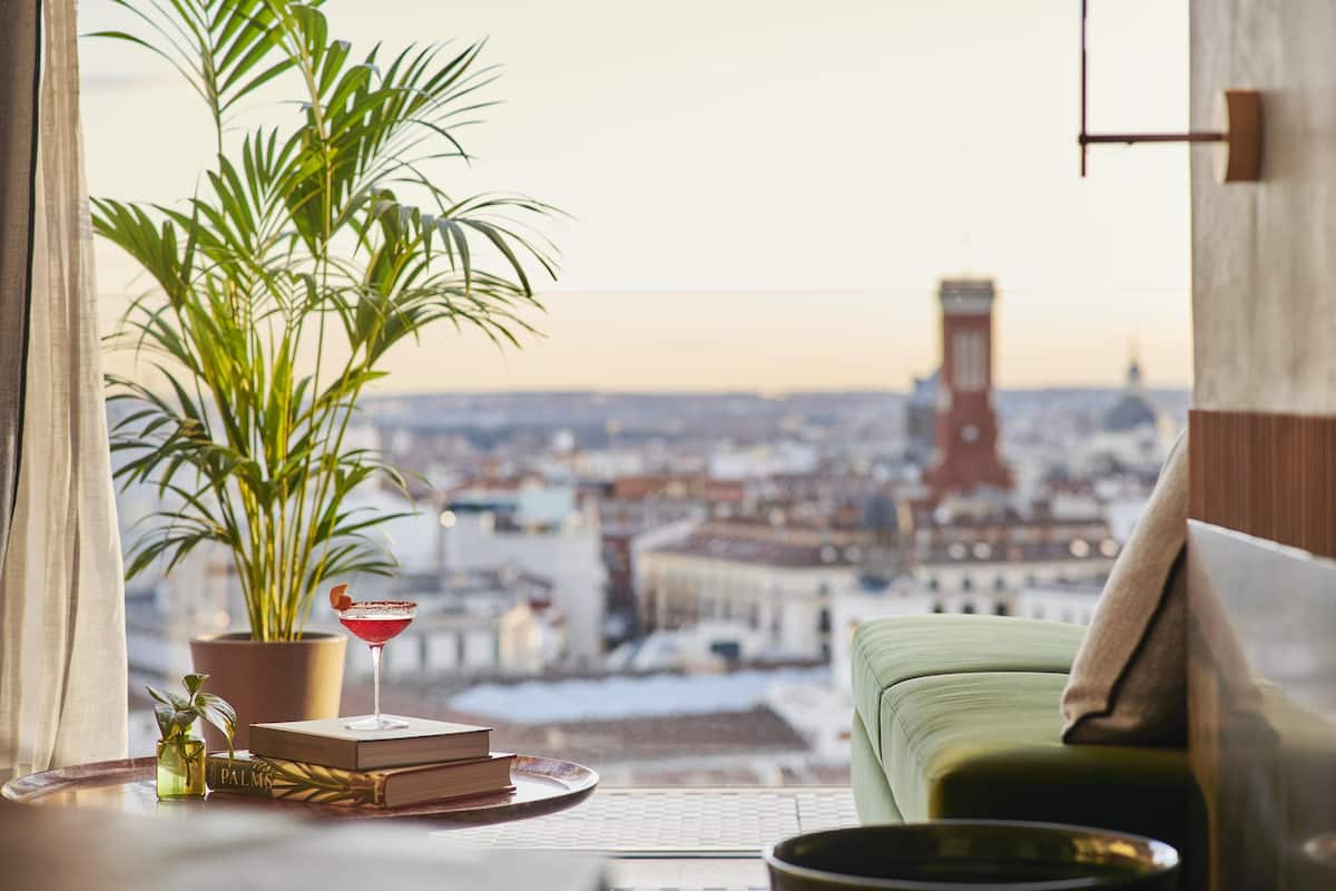 Sviitti (Penthouse) | 2 makuuhuonetta, allergiatestatut vuodevaatteet, minibaari