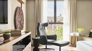 Room, 1 King Bed (City View) | 2 bedrooms, hypo-allergenic bedding, minibar, in-room safe