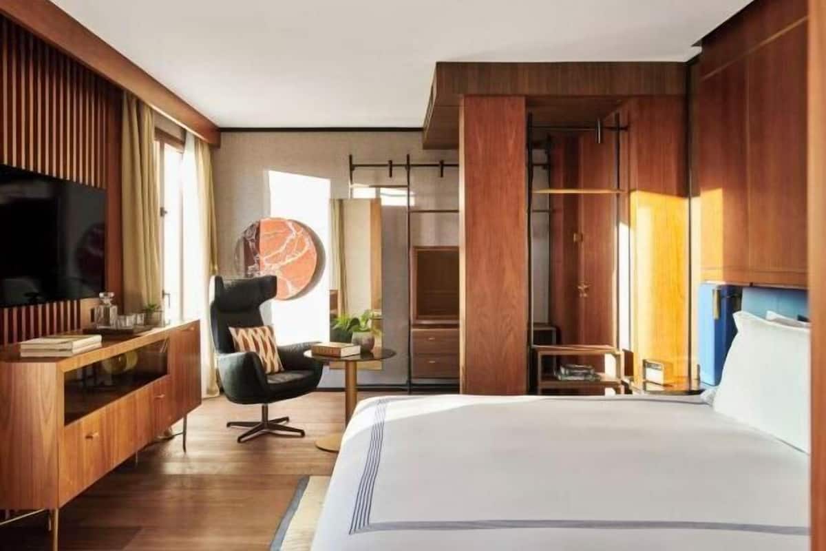 Ropa de cama hipoalergénica y minibar 