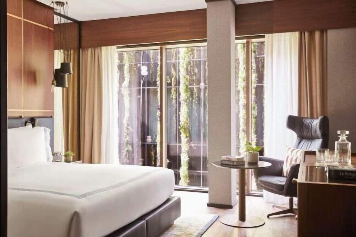 Ropa de cama hipoalergénica y minibar 