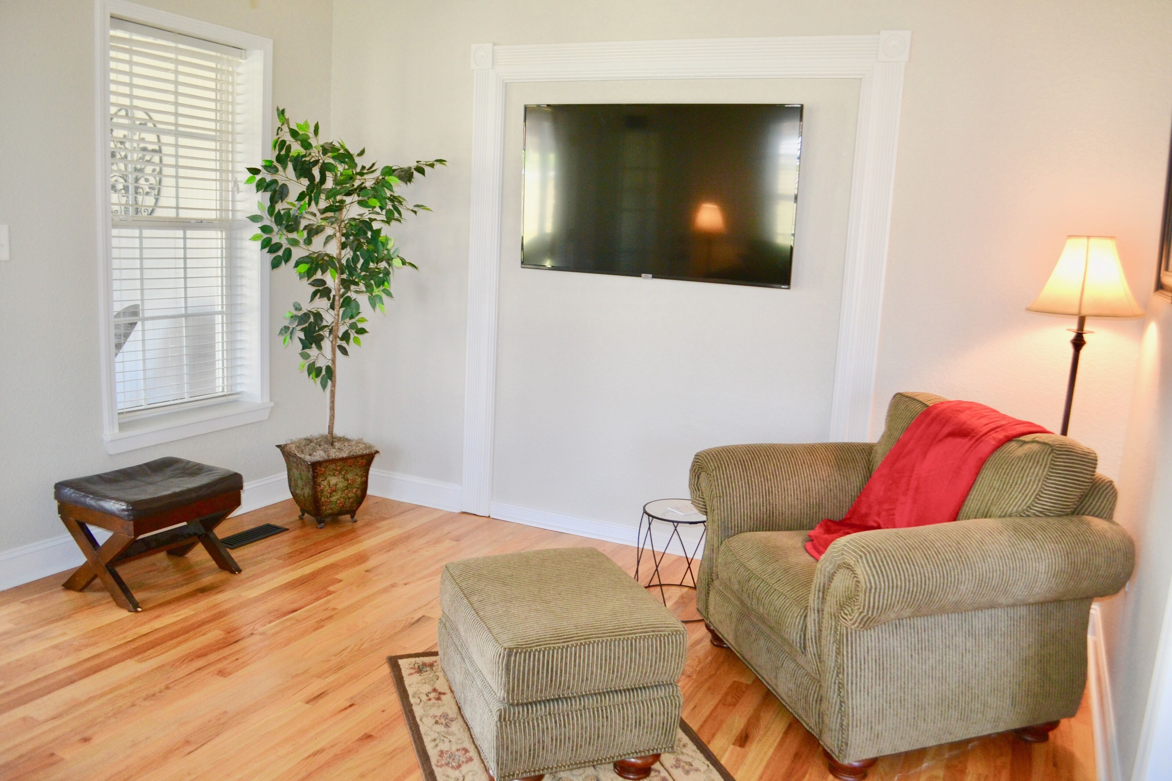 Cottage on Main - 357