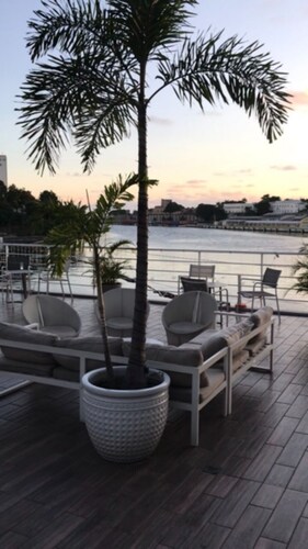 beyond Chic 3 bedroom condominium with the Pool