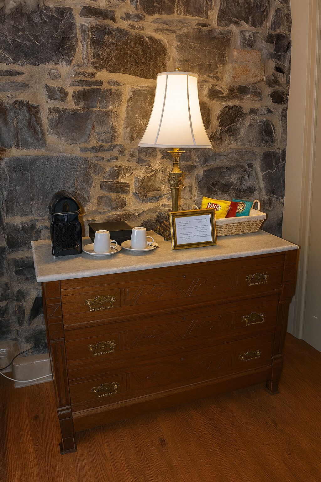 Classic-værelse - 1 kingsize-seng - ikke-ryger - privat badeværelse | Strygejern/strygebræt, gratis Wi-Fi, sengetøj