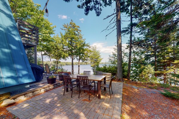 屋外ダイニングエリア