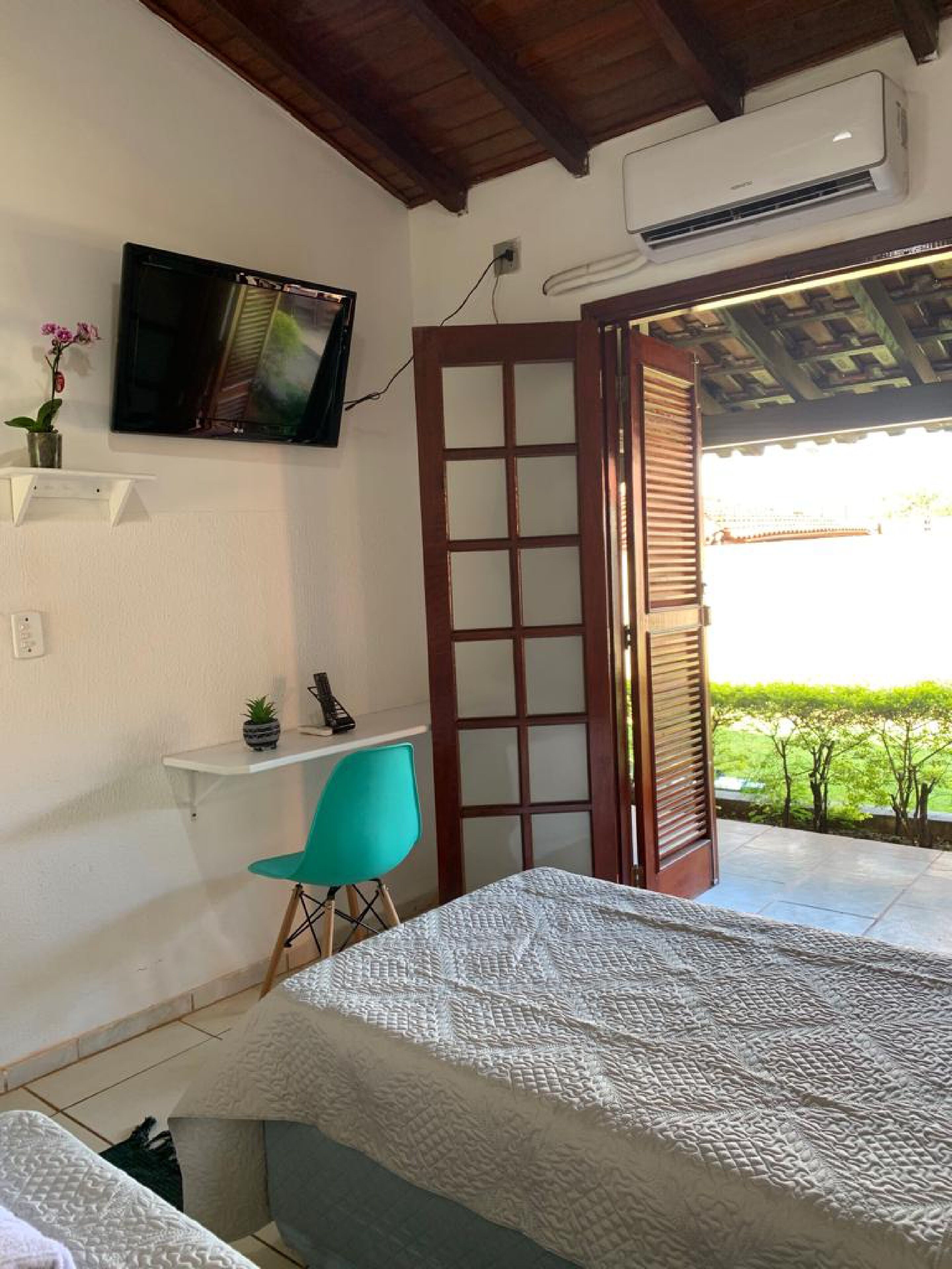 低刺激性寝具、WiFi (無料)、ベッドシーツ