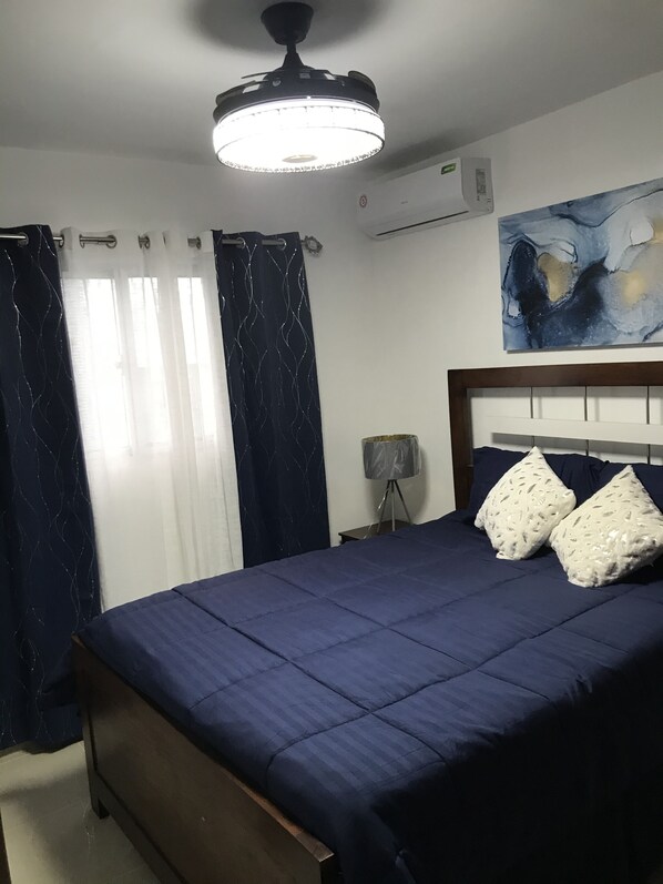3 habitaciones, tabla de planchar con plancha y wifi gratis 