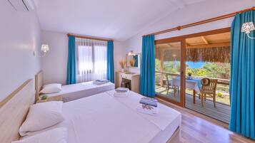 Superior Room, Partial Sea View | Free WiFi, bed sheets