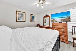 3 chambres, fer et planche à repasser, Wi-Fi gratuit, draps fournis