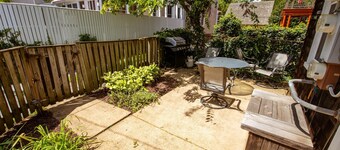 Charming Downtown 3rd Floor 1 Bedroom Apt