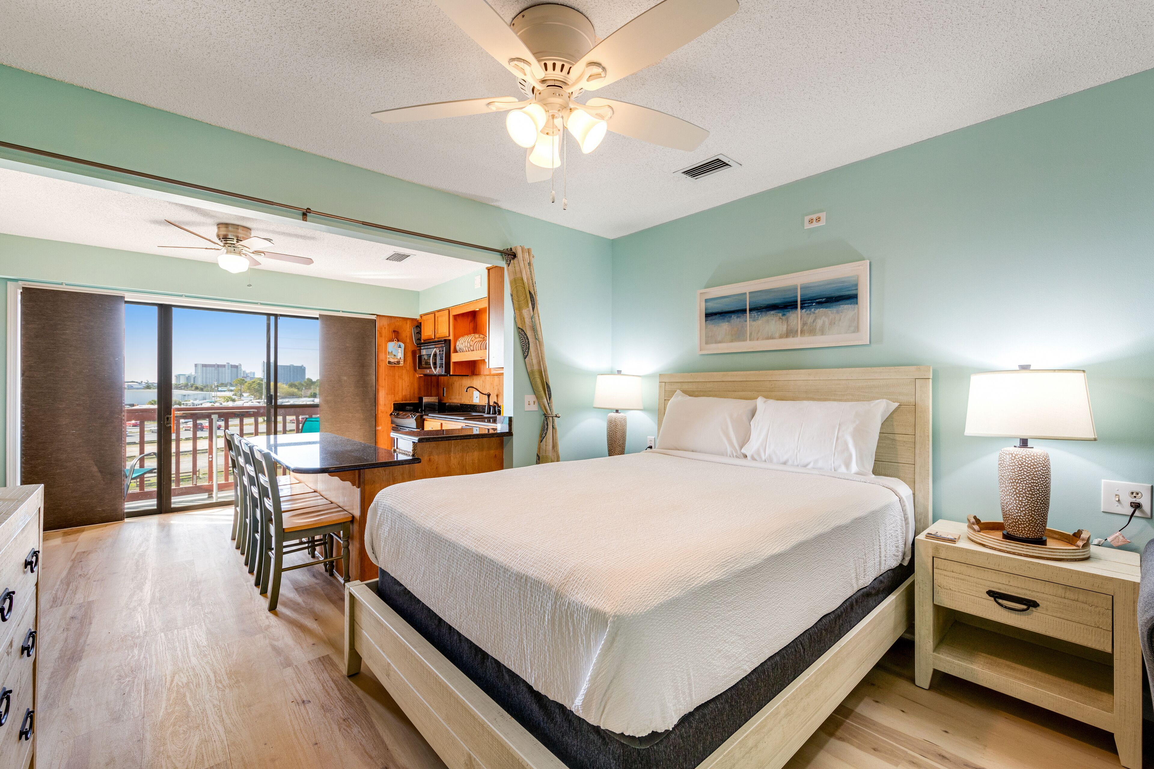 インターネットアクセス (無料)、ベッドシーツ