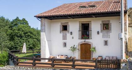 Llanes, 6 double rooms with bathroom