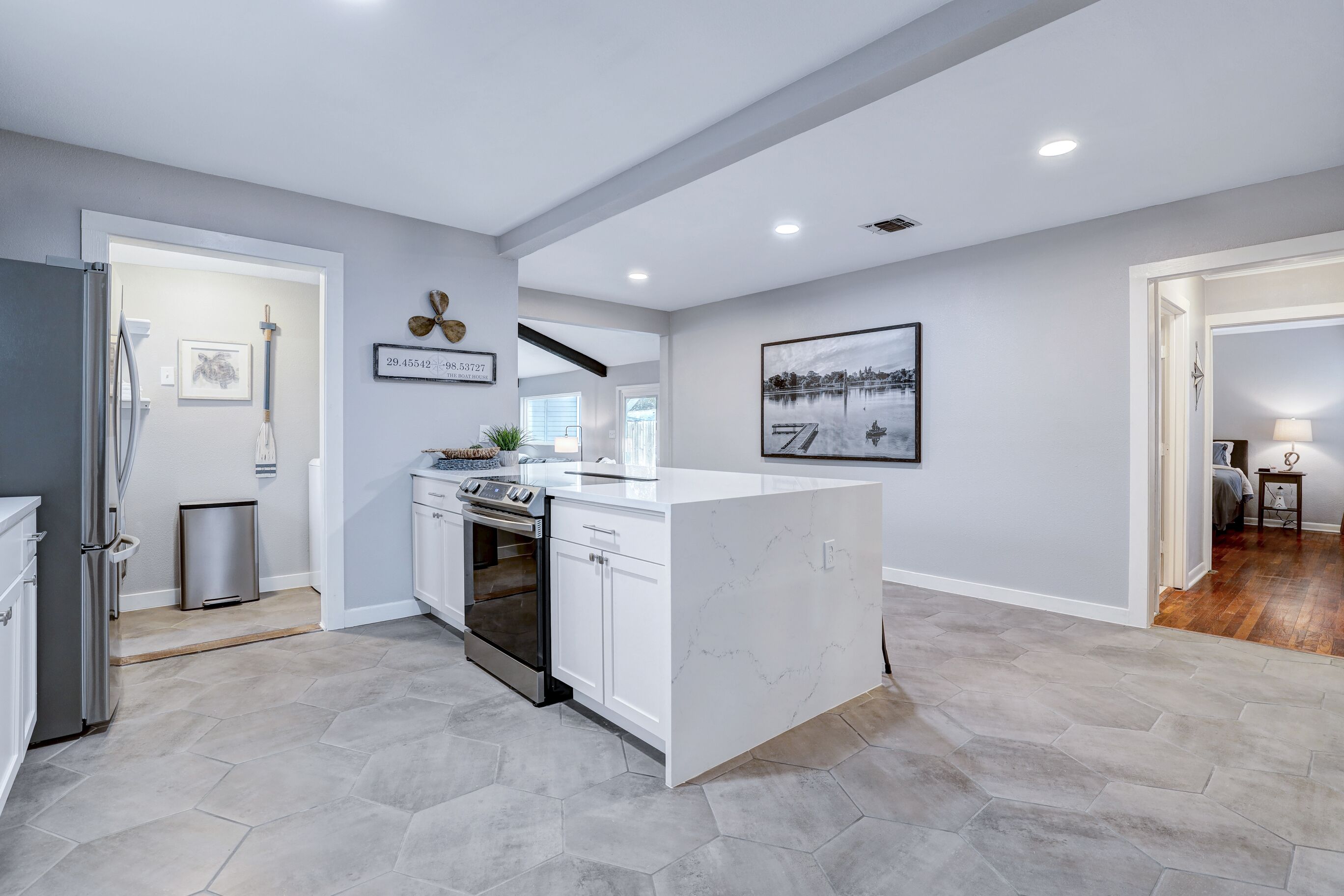 Boat House - A Birdy Vacation Rental