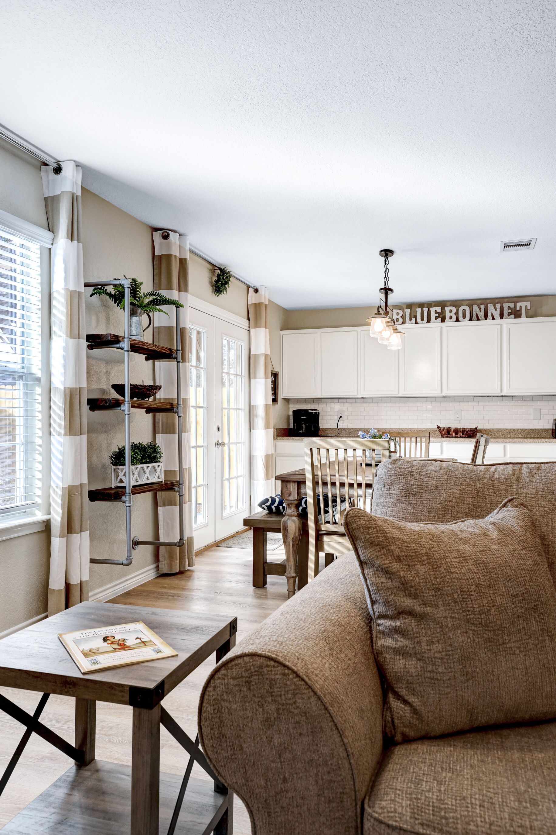 Bluebonnet - A Birdy Vacation Rental