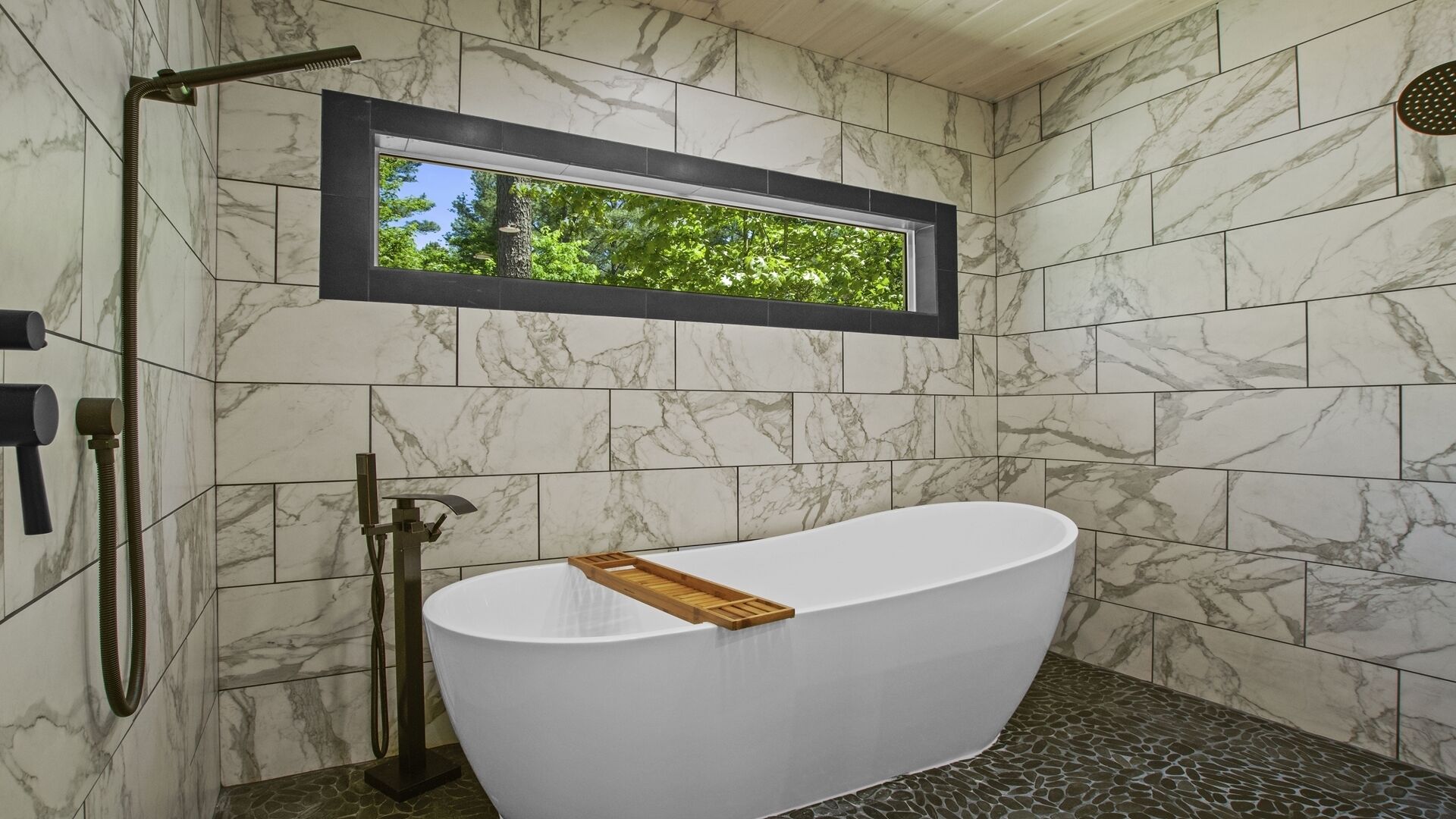 Highly Blessed - Modern Elegance (Romantic, Sleeps 2, Hot Tub)